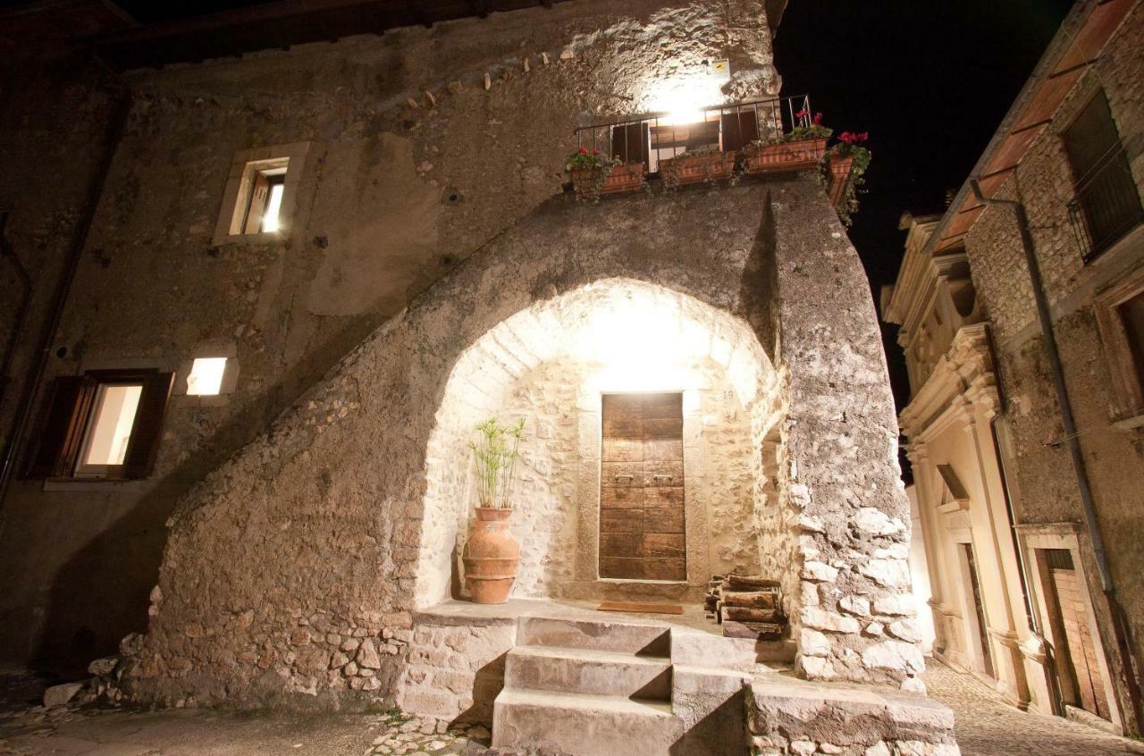 Lelive Bed And Breakfast Sermoneta Exterior photo